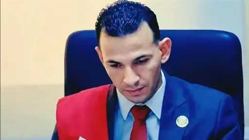 إحالة ”القاضي المزيف” وآخرين للمحاكمة الجنائية العاجلة بتهم... إحالة ”القاضي المزيف” وآخرين للمحاكمة الجنائية العاجلة بتهم النصب وانتحال الصفة