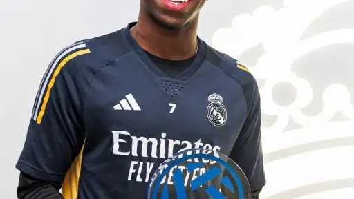 رسميًا.. ريال مدريد يجدد عقد فينيسيوس جونيور حتى 2032