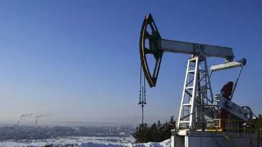 النفط يهبط بأكثر من 4% بفعل تجدد الآمال... النفط يهبط بأكثر من 4% بفعل تجدد الآمال في اتفاق أمريكي إيراني
