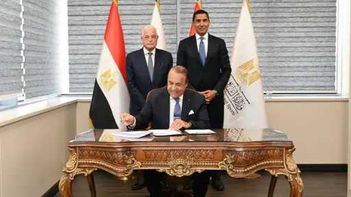 وزير الشباب والرياضة يشهد توقيع عقد استضافة مصر... وزير الشباب والرياضة يشهد توقيع عقد استضافة مصر لبطولة كأس العالم للدارتس 2027