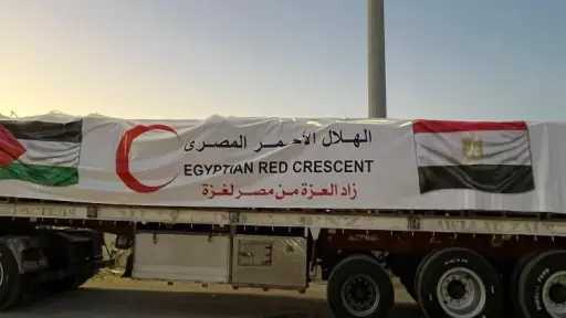 انطلاق القافلة الـ 250 من ”زاد العزة” إلى... انطلاق القافلة الـ 250 من ”زاد العزة” إلى غزة محمّلة بمساعدات غذائية وإغاثية