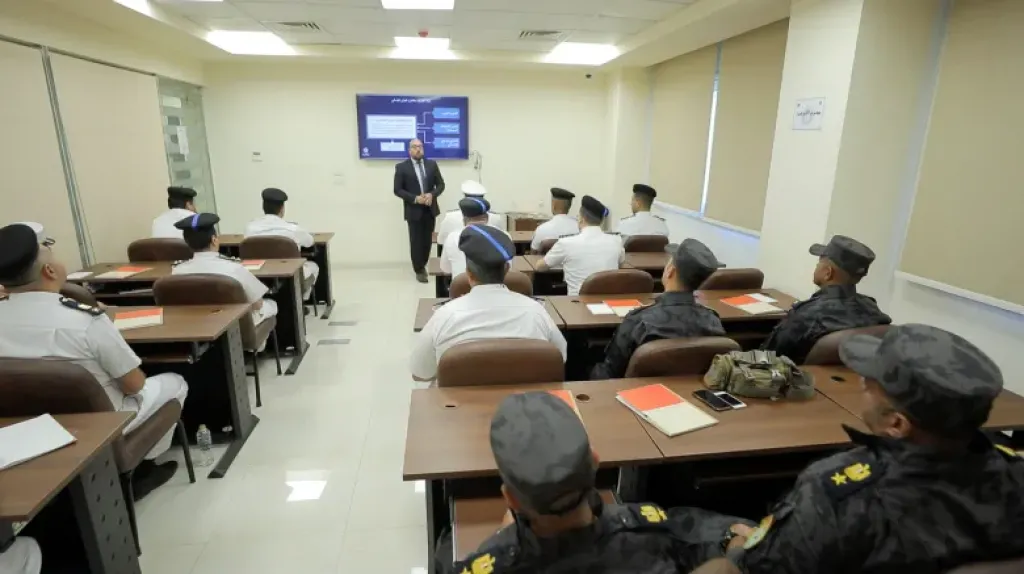 أكاديمية الشرطة تنظم دورة تدريبية
