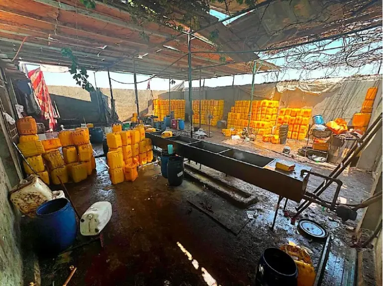 ضبط 83 ألف لتر زيوت طعام مجهولة المصدر