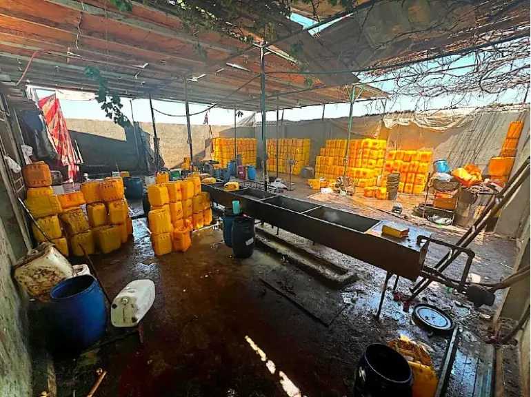 ضبط 83 ألف لتر زيوت طعام مجهولة المصدر داخل مصنع غير مرخص بالمنوفية
