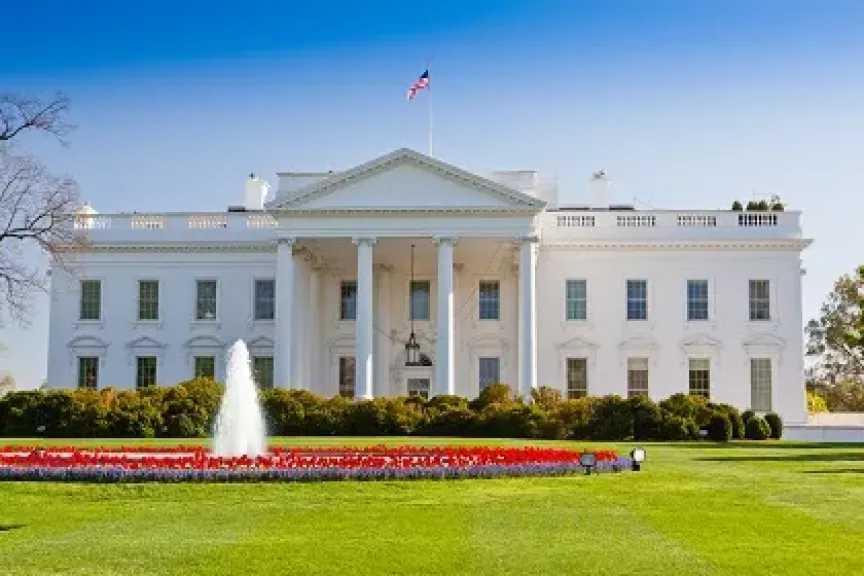 البيت الأبيض ينفي وجود خلاف بين ترامب ووزير الدفاع بشأن نقص الذخائر