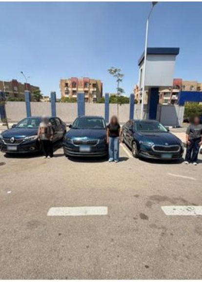 مشاجرة بين سيدتين بسبب أولوية المرور