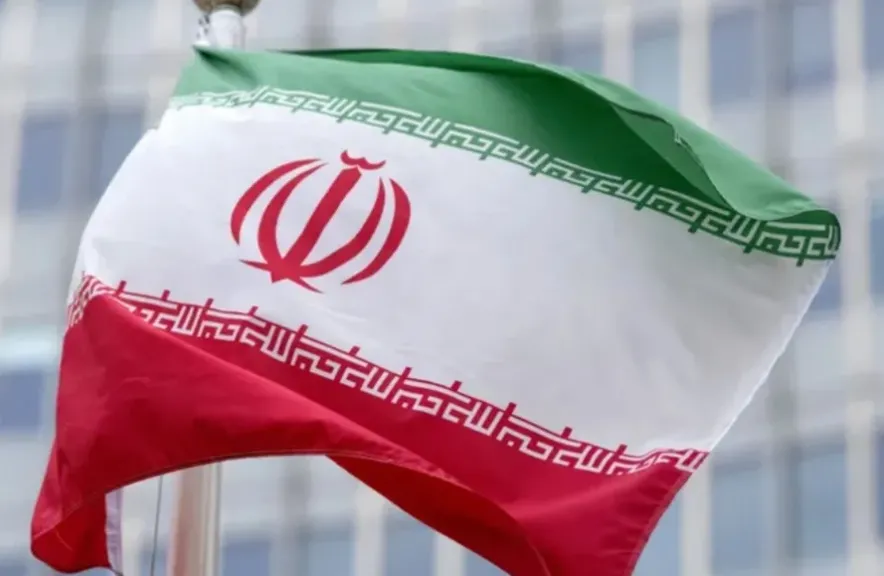 إيران