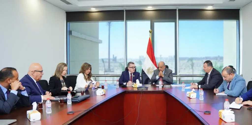 وزيرا الكهرباء والتخطيط يبحثان خطة الاستثمارات العامة وتوفير التمويلات المبتكرة لمشروعات الطاقة