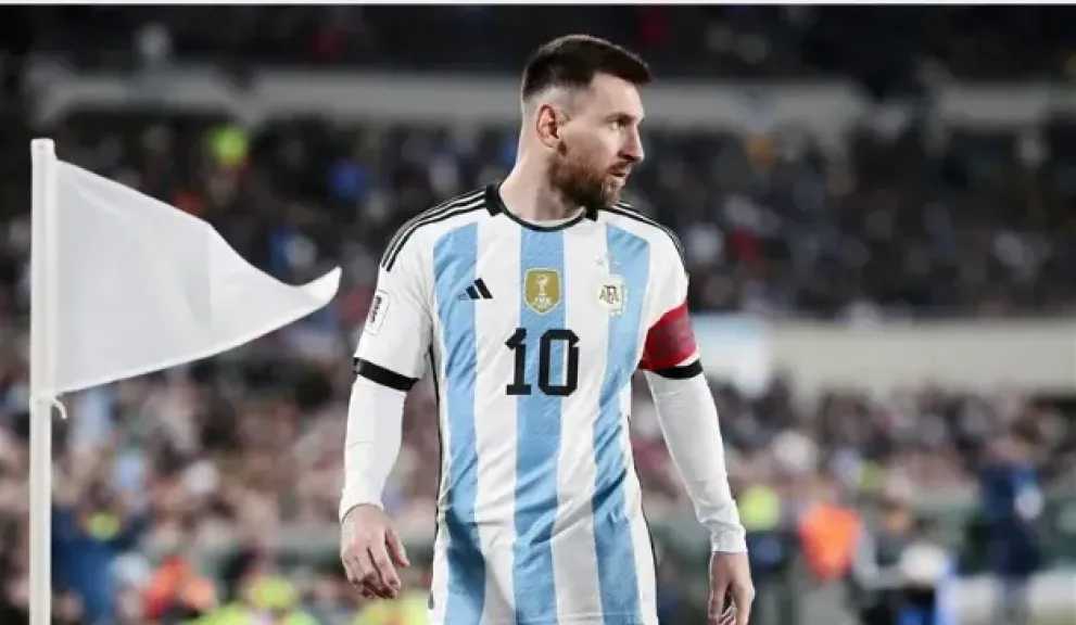 أول رد فعل من برشلونة بعد وفاة والد ليونيل ميسي