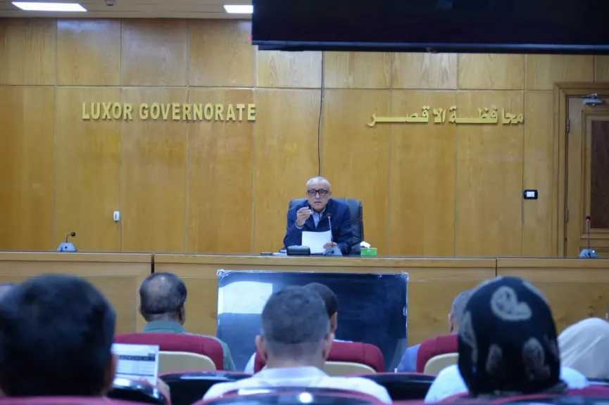 محافظ الأقصر يترأس اجتماعاً موسعاً لمتابعة مستجدات ملف التصالح في مخالفات البناء