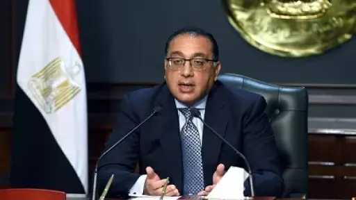 رئيس الوزراء يستعرض المنطقة المقترحة لإقامة المجمع الحكومي... رئيس الوزراء يستعرض المنطقة المقترحة لإقامة المجمع الحكومي للخدمات الذكية
