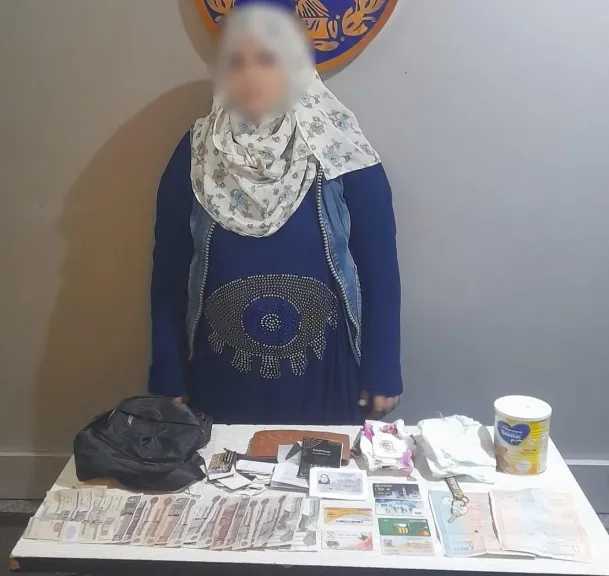 ضبط سيدة سرقت حقيبة ربة منزل بالإسكندرية بأسلوب المغافلة