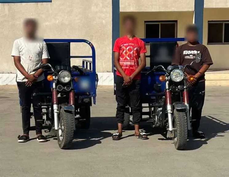 ضبط قائدي «تروسيكل» بعد استعراضات خطرة على طريق بالشرقية