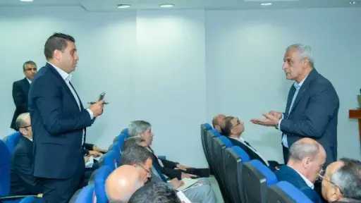 وزير الإنتاج الحربي يؤكد أهمية مواكبة التطورات التكنولوجية... وزير الإنتاج الحربي يؤكد أهمية مواكبة التطورات التكنولوجية لإعداد كوادر علمية وفنية مؤهلة
