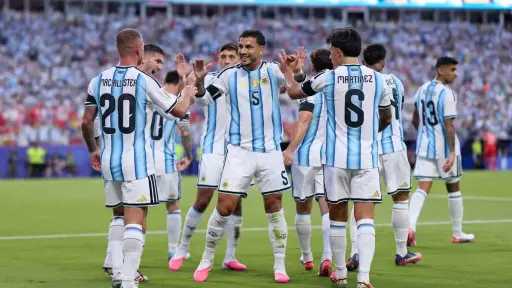 طرابزون سبور يتحرك لضم نجم منتخب الأرجنتين بعد... طرابزون سبور يتحرك لضم نجم منتخب الأرجنتين بعد التعاقد مع محمد صلاح