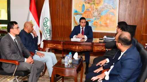 نائب المحافظ يستقبل وفد ”التحالف الوطني للعمل الأهلي”... نائب المحافظ يستقبل وفد ”التحالف الوطني للعمل الأهلي” لمناقشة استعدادات تنفيذ قافلة ”إيد واحدة” بقرية كحك
