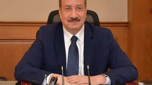 محافظ بورسعيد يصدق على إيقاف تشغيل منشأة غذائية ” مطعم ” بعد رصد مخالفات جسيمة تهدد سلامة المواطنين