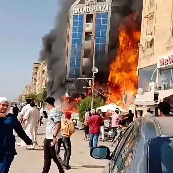 حريق مول «الهرم ستور» 