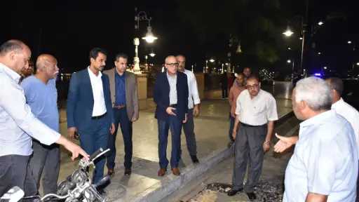 محافظ الأقصر يتفقد المراحل النهائية لتركيب الخط الناقل... محافظ الأقصر يتفقد المراحل النهائية لتركيب الخط الناقل للمياه بكورنيش النيل