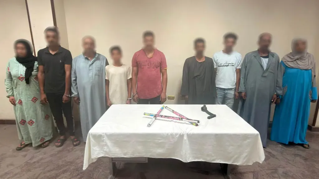 المتهمين 