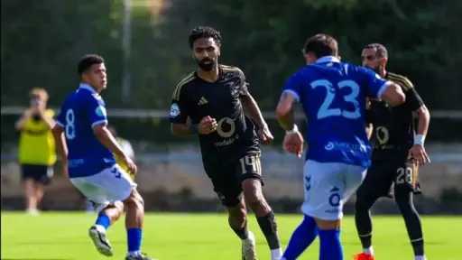 التعادل السلبي يحسم الشوط الأول بين الأهلي وبادالونا الإسباني وديًا