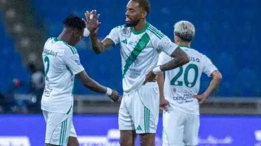 أهلي جدة يصطدم بالدرعية في افتتاح دوري روشن أهلي جدة يصطدم بالدرعية في افتتاح دوري روشن