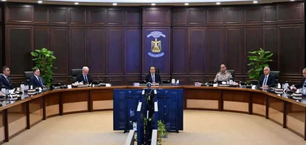 رئيس الوزراء يوجه بسرعة الوقوف على أسباب حادث الإسماعيلية ومضاعفة التعويضات