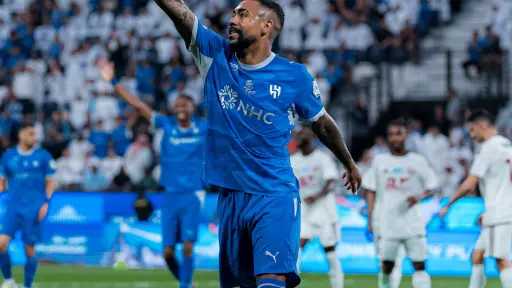 الهلال يكتسح الفيصلي برباعية ويتصدر الدوري السعودي.. فيديو الهلال يكتسح الفيصلي برباعية ويتصدر الدوري السعودي.. فيديو