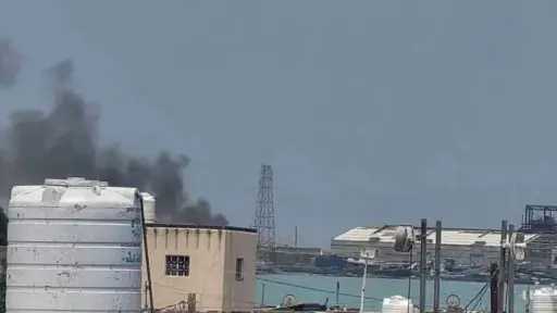 اليمن.. قصف الحوثيين يوقف ميناء المخا وخسائر بـ16... اليمن.. قصف الحوثيين يوقف ميناء المخا وخسائر بـ16 مليون دولار
