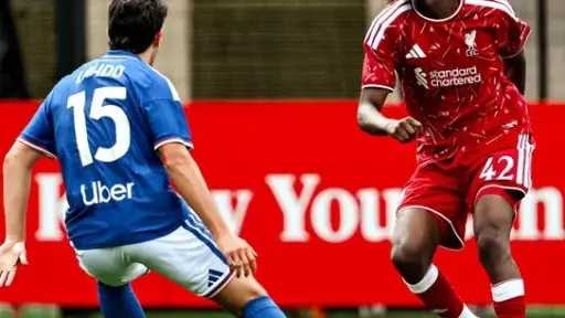 ليفربول يتعادل سلبيًا مع كومو في أولى مبارياته... ليفربول يتعادل سلبيًا مع كومو في أولى مبارياته الودية