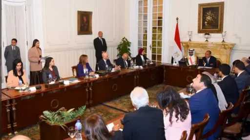 وزير الخارجية يعقد جلسة موسعة مع ممثلي القطاع... وزير الخارجية يعقد جلسة موسعة مع ممثلي القطاع الخاص بحضور رئيس مجلس إدارة المصرف العربي للتنمية الاقتصادية فس أفريقيا