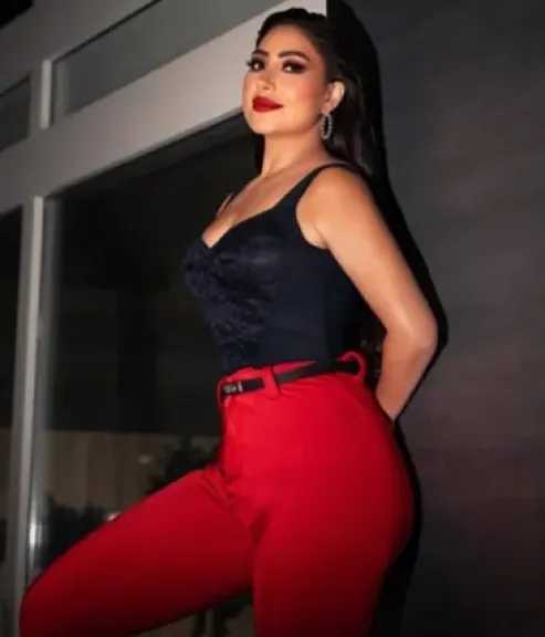 لن تصدق.. سعر إطلالة الفنانة بوسي