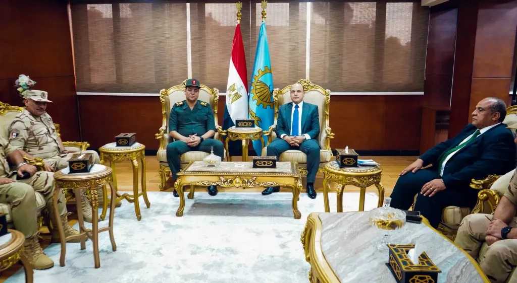 محافظ الغربية يستقبل قائد المنطقة الشمالية العسكرية لبحث سبل التعاون المشترك