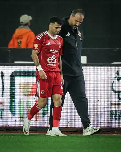أيمن يونس: «زيزو استحق غضب الجماهير ومستواه ورطه في الأهلي»