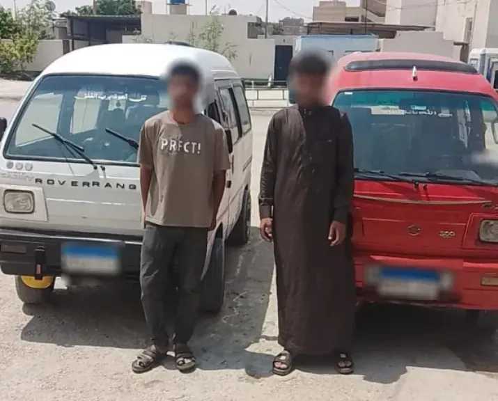 ضبط قائدي سيارتين «فان» لأداء حركات استعراضية تعرض حياة المواطنين للخطر