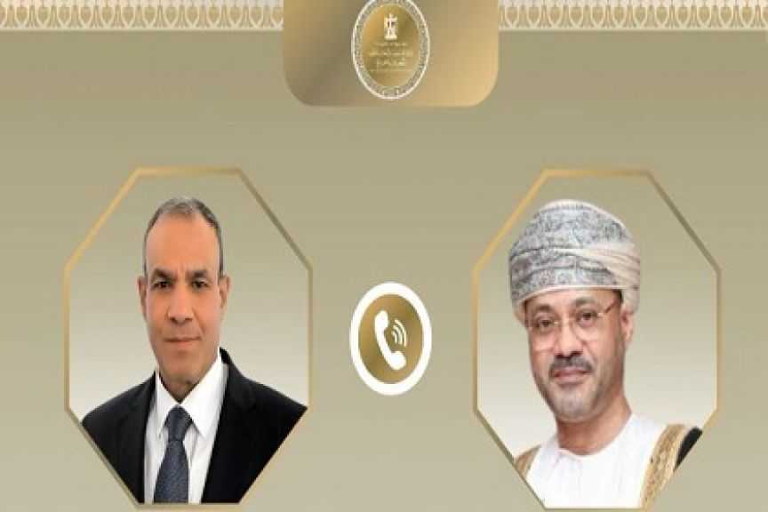 وزير الخارجية يبحث هاتفياً مع نظيره العُماني العلاقات الثنائية والتطورات الإقليمية
