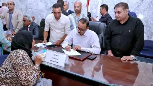 محافظ سوهاج يعقد اللقاء الجماهيري الأسبوعي ويوجه بسرعة الاستجابة لمطالب المواطنين