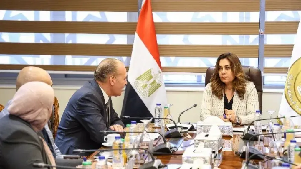 الدكتورة منال عوض