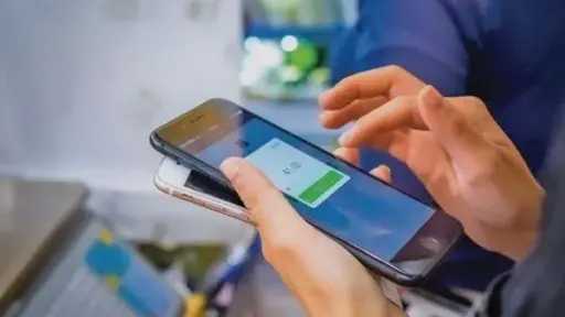 الضرائب تطلق أول تطبيق محمول لسداد ضريبة التصرفات... الضرائب تطلق أول تطبيق محمول لسداد ضريبة التصرفات العقارية إلكترونيا