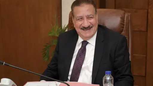 محافظ بورسعيد يوجه بحصر المحال الشاغرة وإقامة أسواق... محافظ بورسعيد يوجه بحصر المحال الشاغرة وإقامة أسواق حضارية على الطرق الرئيسية