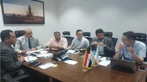 رئيس جهاز تنظيم إدارة المخلفات يبحث مع شركة... رئيس جهاز تنظيم إدارة المخلفات يبحث مع شركة صينية تطوير منظومة إدارة وتشغيل المدافن الصحية