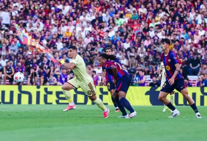 برشلونة