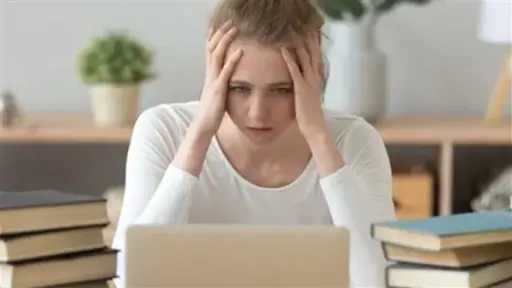 هل التوتر يسبب النسيان؟.. كيف يؤثر الضغط النفسي... هل التوتر يسبب النسيان؟.. كيف يؤثر الضغط النفسي المستمر في الذاكرة والتركيز