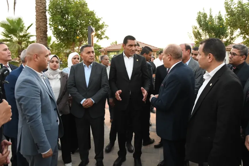وزير الشباب والرياضة