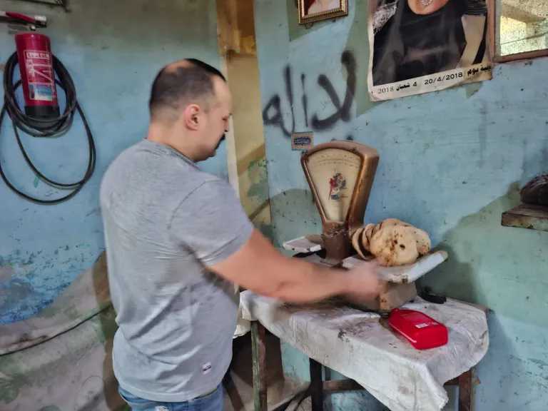 محافظ الغربية يوجه بتكثيف الحملات الرقابية والتأكد من الالتزام بالأوزان والمواصفات لرغيف الخبز