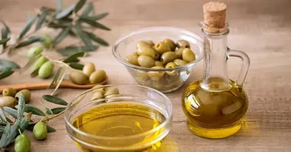 فوائد زيت الزيتون الصحية.. كيف يدعم القلب والهضم والدماغ؟
