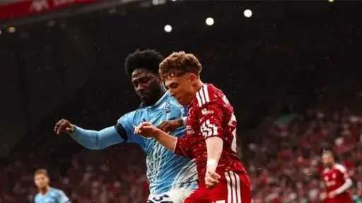 ليفربول يواصل نزيف النقاط بتعادل مثير أمام نوتنجهام... ليفربول يواصل نزيف النقاط بتعادل مثير أمام نوتنجهام فورست في الدوري الإنجليزي