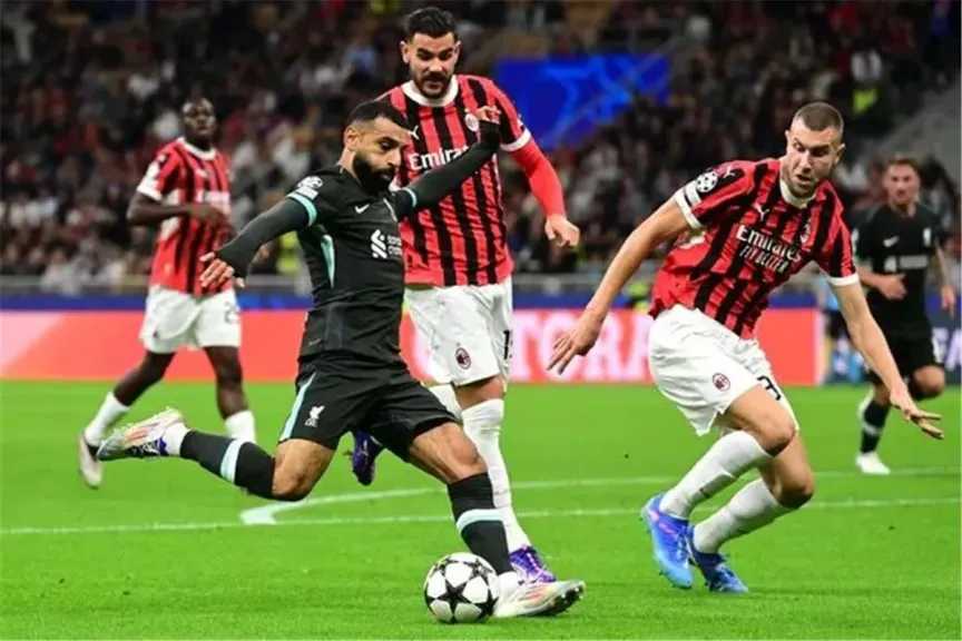 محمد صلاح يقرب نجم ميلان من طرابزون سبور.. منافسة تركية وهولندية على خيمنيز