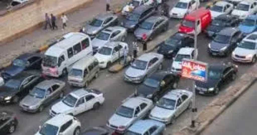 كثافات مرورية بشوارع القاهرة والجيزة