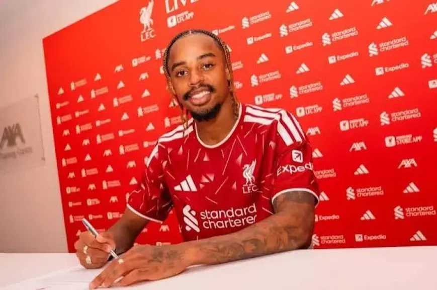 عاجل.. ليفربول يعلن التعاقد مع باركولا قادمًا من باريس سان جيرمان